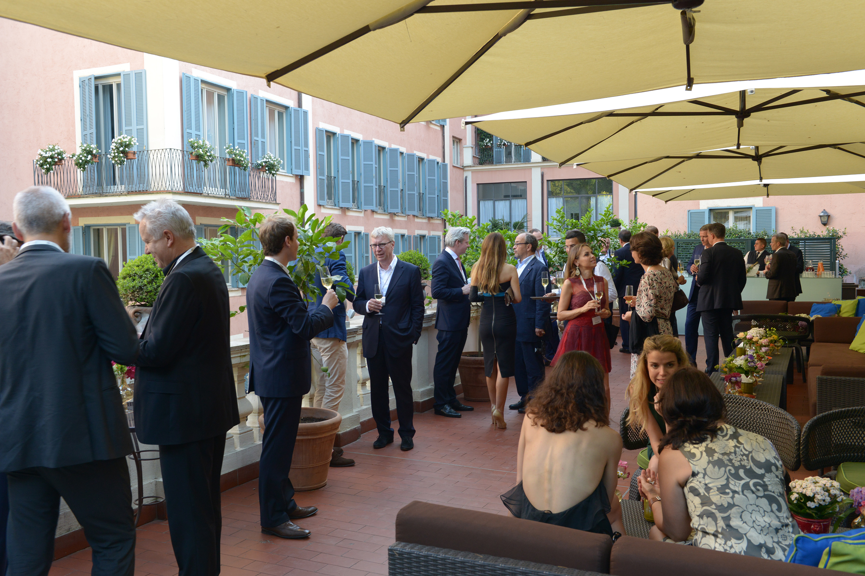 Cocktail at De Russie Hotel, July7th