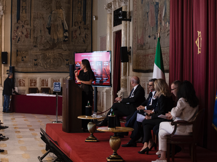 Stefania Lazzaroni, General Manger of Altagamma, presenting the book I TALENTI DEL FARE